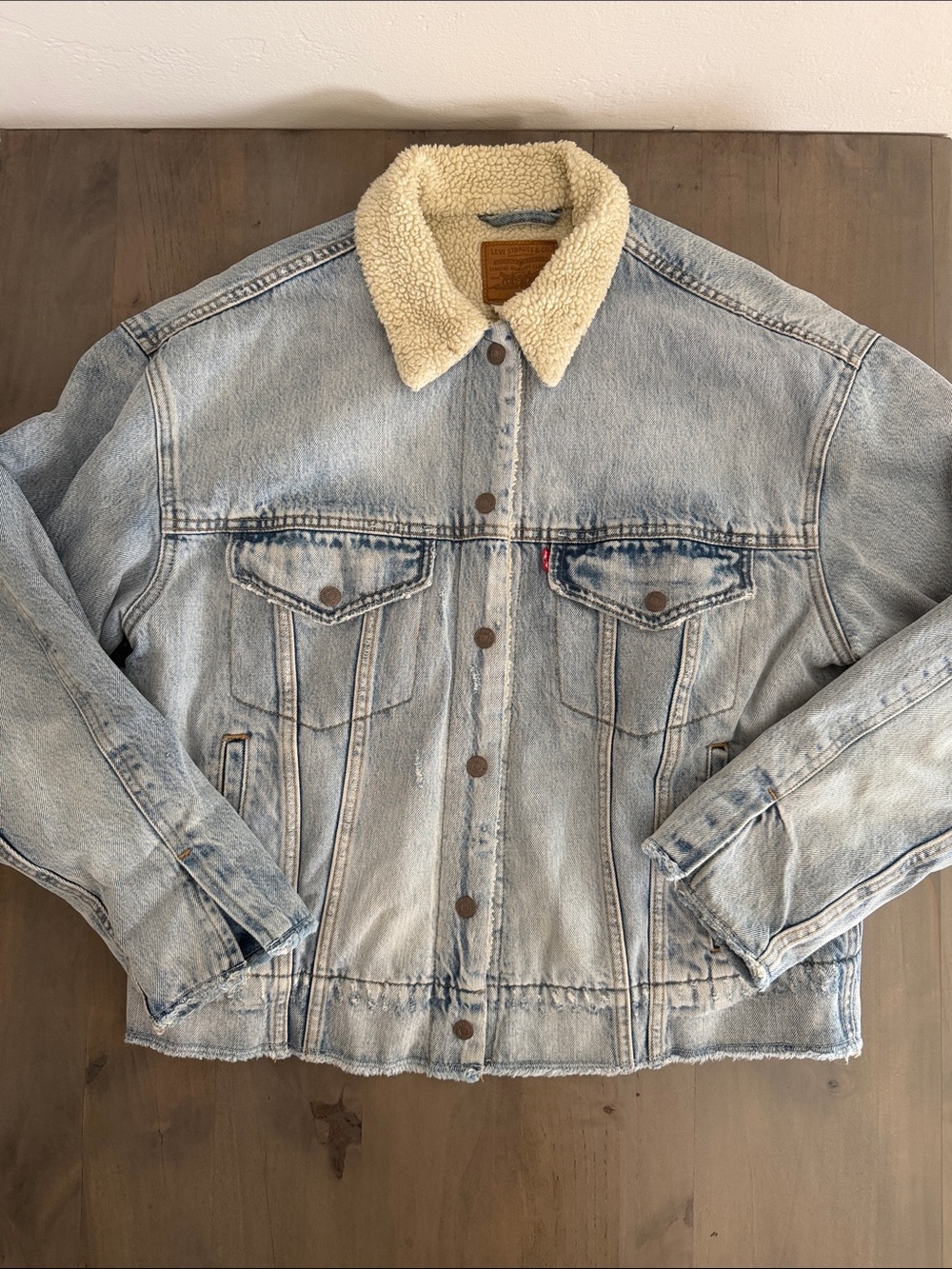 Levi's oversized Denim trucker jacket with Sherpa Collar